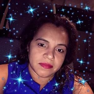 Meet your Posher, Iris maricela